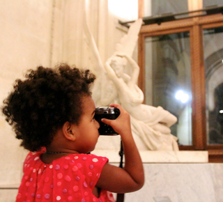 Illustration for article titled Beyoncé and Jay Z, America's Royals, Have Landed at the Louvre